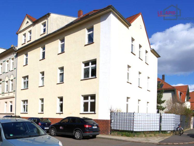 SCHICKE, RENOVIERTE EG-HOCHP.-3-RWG M. TAGESLICHTBAD U. AR IN BELIEBETER LAGE NÄHE D. ZWENKAUER SEES - Foto 1