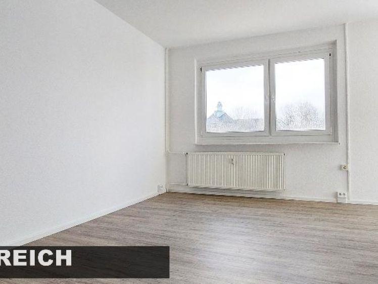 Einbauküche 1 Zimmer, Balkon, frisch saniert, Aufzug - Photo 1
