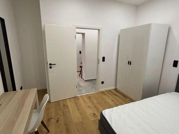 Modernes und günstiges WG-Zimmer – sofort verfügbar - Foto 1