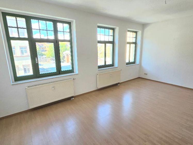 Super 2-Raum-Whg. mit gr. Balkon und gr. Küche - Photo 1
