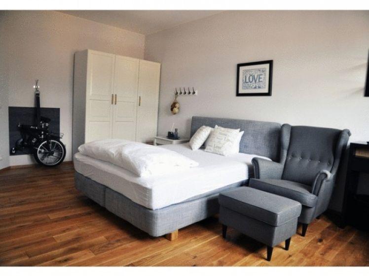 Fußläufig zur Schweizer Strasse: hochwertig eingerichtetes 1 Zimmer Apartment mit separater Küche - Foto 1