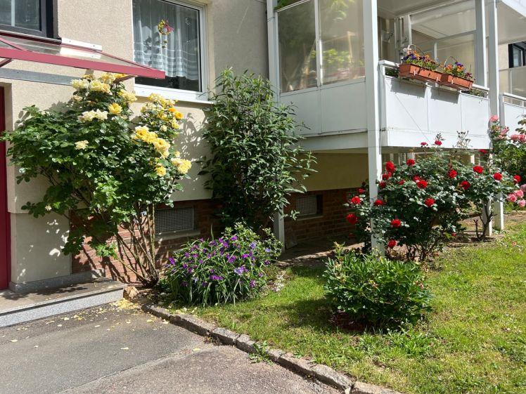 Frisch sanierte Wohnung mit großem Balkon in Stadtparknähe... - Photo 1