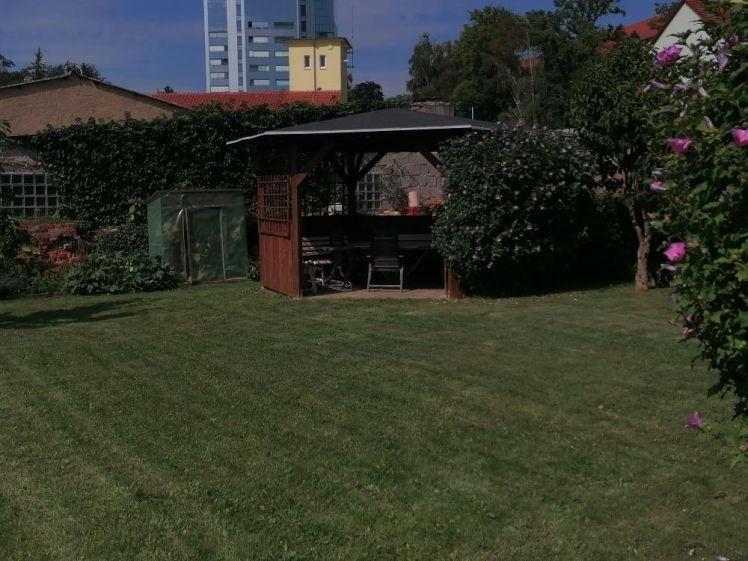 2 Zimmerwohnung (Hochparterre) im Zentrum - Photo 1