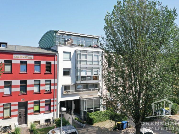Helle, moderne Wohnung mit Einbauküche, Vollbad, Einbauschränken, Balkon & Stellplatz - Foto 1