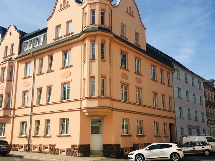 Zentrale 2-Zimmer-Wohnung mit Einbauküche - Photo 1