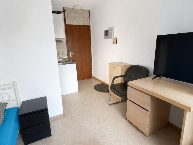 Schönes 1Z-Appartment, 17,7qm, mit Pantry-Küche, Balkon und Bad im EG - Photo 1