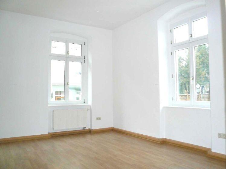 LEICHT ERREICHBAR IM HOCHPARTERRE --- Geräumige 2-Raum-WE in Gera-Debschwitz ! - Foto 1