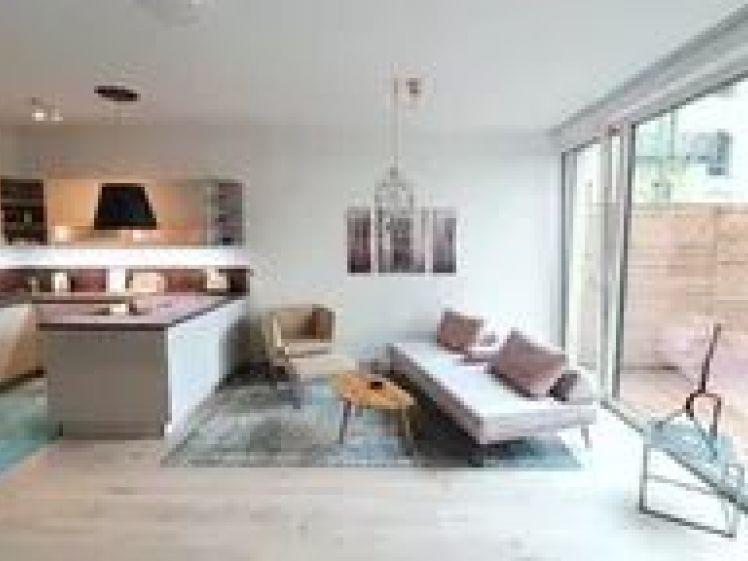 Luxury Apartment with large 16sqm private Terrace in the Heart of Berlin - Foto 1