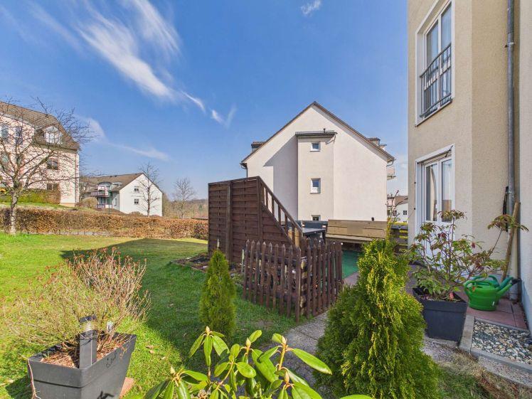 Helle Hochparterre Wohnung mit Terrasse & Garten in Rodewisch - Photo 1