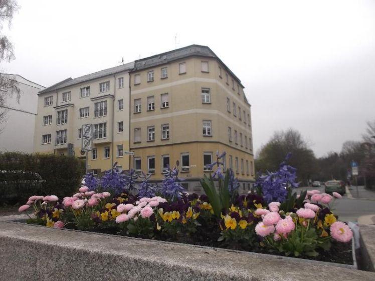 mitten im Zentrum... 4 Zimmer Wohnung mit Balkon und Stellplatz - Photo 1