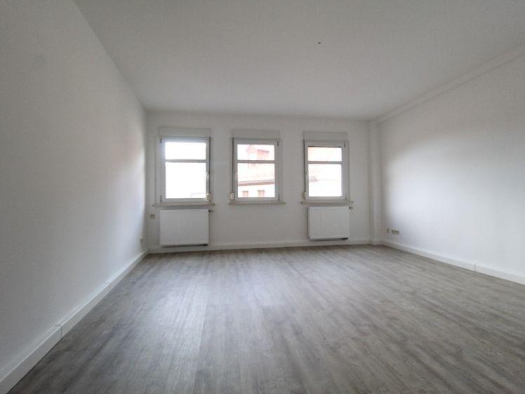 Renovierte, geräumige Wohnung unweit vom Zentrum - Foto 1