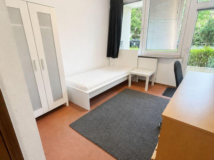 1 Zimmer voll möbliertes Appartement, ca.20 qm im EG, in Toplage in Kaiserslautern zu vermieten. - Foto 1