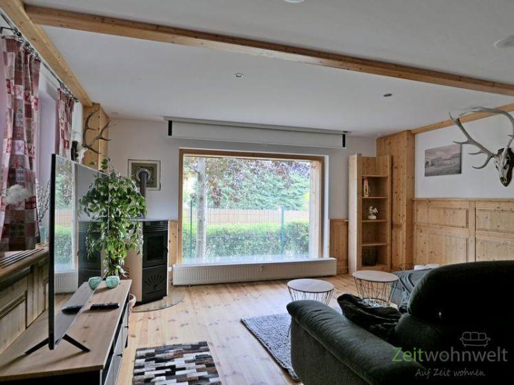 (EF0923_M) Erfurt: Klettbach, möbliertes Apartment mit sep. Eingang, WLAN, Klimaanlage, Kaminofen, Beamer, Stellplatz - Foto 1