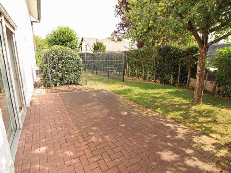Traumhafte Feldrandlage mit Terrasse - Foto 1