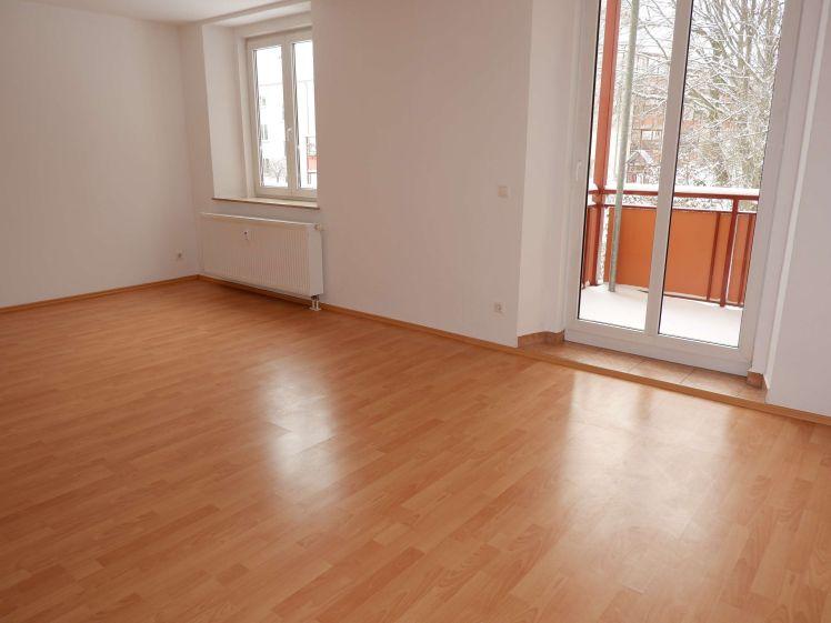 1. OG / großes Wohnzi. mit Balkon / u.v.m - Photo 1