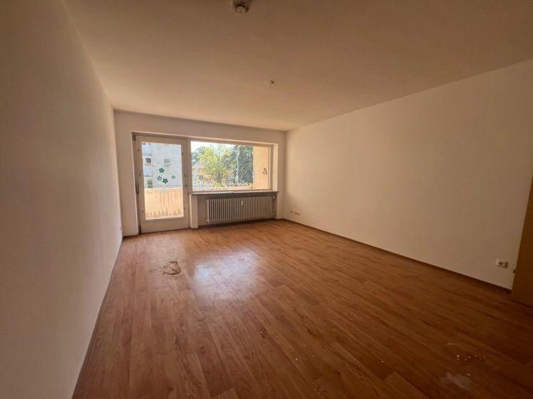 2-Zimmer-Wohnung mit Loggia in Selb - perfekt für Paare oder Singles - Photo 1