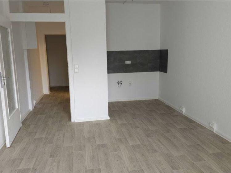 Nachmieter für 1 Zimmer mit Balkon gesucht... - Photo 1