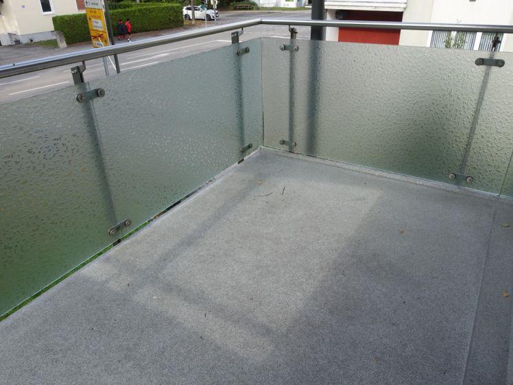 Charmante 3-Zimmer-Wohnung mit Balkon und Garage in gepflegter kleiner Wohnanlage - Photo 1