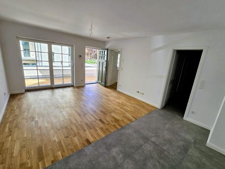 Traumhafte Etagen-Wohnung im HH- EG in Top saniertem Denkmalobjekt in Leipzig-Plagwitz - Photo 1