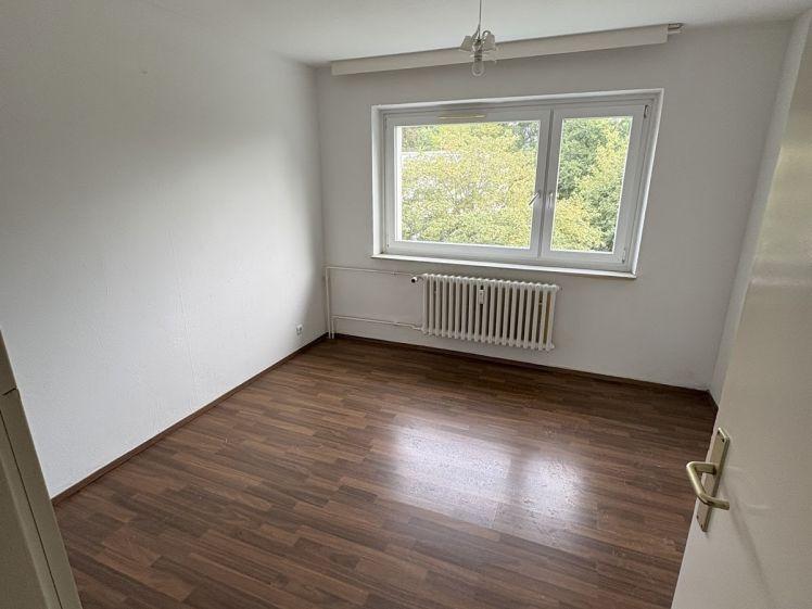 Zentrale 4-Zimmer-Wohnung in Elmshorn – freundlich & lichtdurchflutet - Photo 1