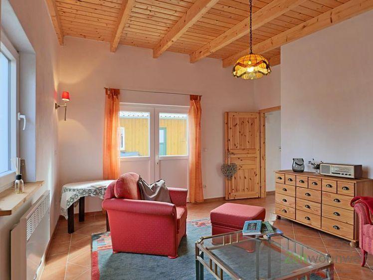 (EF0310_M) Weimar: Gelmeroda, modernes kleines Wohnhaus mit Terrasse und Grundstück, vollmöbliert, WLAN inklusive - Foto 1