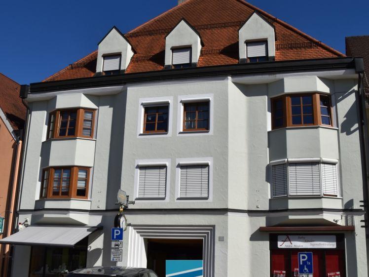 Moderne 2-Zimmer-Neubauwohnung plus TG-Stellplatz im Zentrum von Schrobenhausen - Foto 1