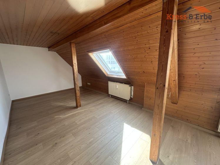 Renovierte 3-Zimmer-Altbauwohnung mit viel Platz - Zuhause in der Mitte von Schlüchtern - Photo 1