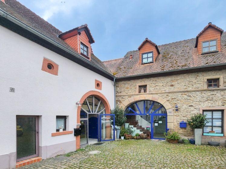Zur Vermietung: Historisches Wohnen neu definiert – liebevoll saniertes Haus mit 180 m² in Altenglan - Photo 1
