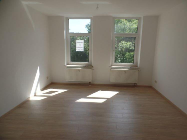 großzügige, gepflegte 2-ZI. WE, Tageslichtbad, große Küche - Foto 1
