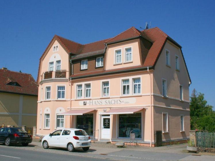 Schicke Dachgeschosswohnung mit EBK! - Photo 1