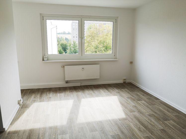 Ruhiges Wohnen im Grünen - Foto 1