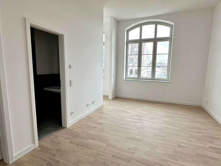 *** Moderne 2-Raum-Wohnung im sanierten Gymnasiumgebäude *** - Photo 1