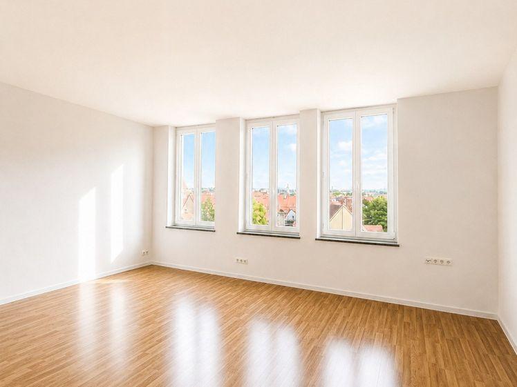 Moderne, helle 2-ZKB in bester Innenstadtlage Nähe Rathausplatz - Photo 1