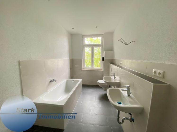 Stark! Neu sanierte und moderne 4 Raum Wohnung! - Photo 1
