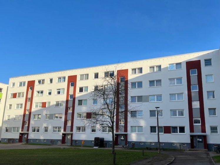 Geräumige 4 Zimmer Wohnung mit EBK! - Foto 1