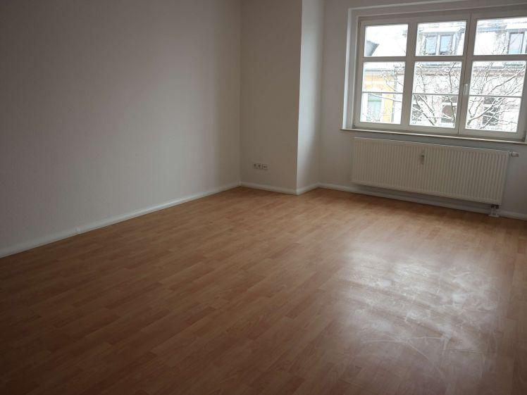 Balkon an der Küche / im 2. OG u.v.m. FREi AB SOFORT ! - Foto 1
