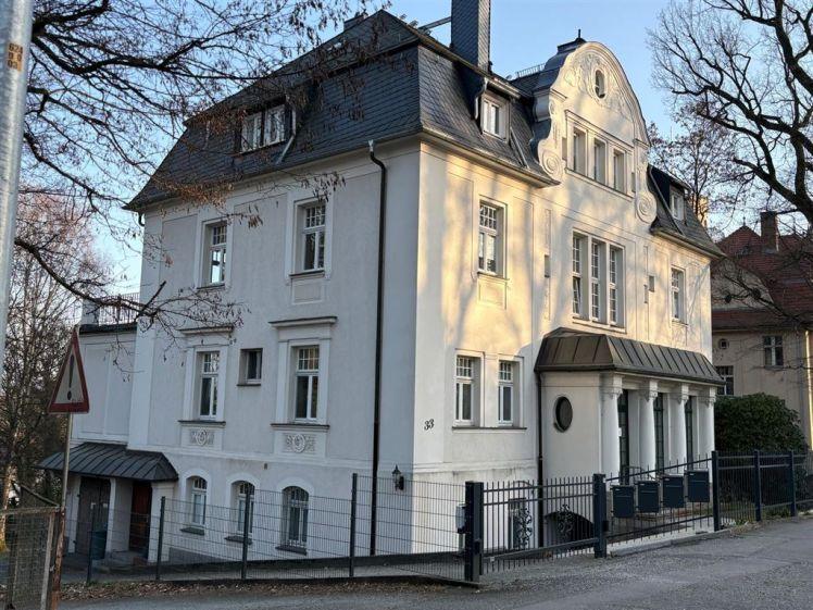 *** Eine wunderschöne 2-Raum Wohnung am Stadtpark erwartet SIE ! *** - Foto 1