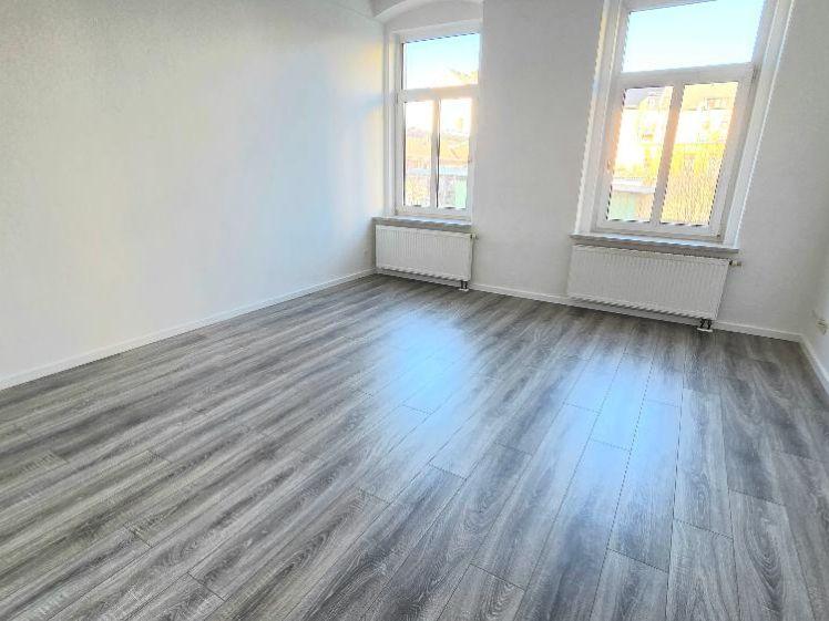 Tolle 2-Raum-Wohnung mit Loggia - Foto 1