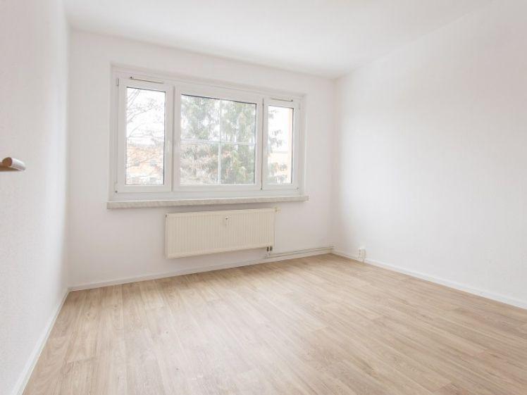 3-Raum-Whg. in ruhiger Lage mit Balkon - Foto 1