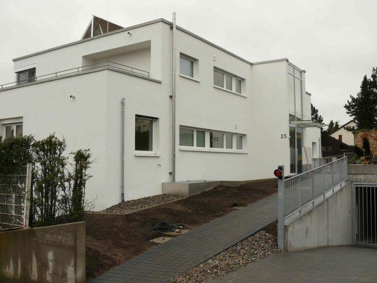 73061 Ebersbach: Moderne 3-Zimmer-Wohnung mit Balkon und TG-Stellplatz. Frei ab 01.06.2026. - Photo 1