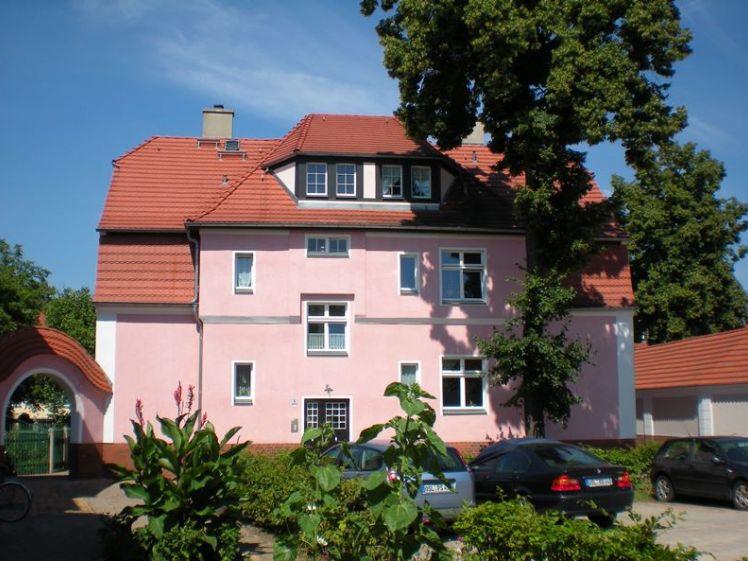 Gemütlich wohnen, zentral leben – gepflegte 2‑Zimmer‑Wohnung mit Charme - Photo 1