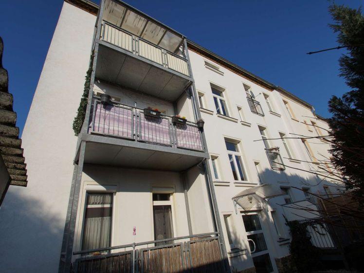 2-Zi-Whg mit BALKON, Bad mit Badewanne in ruhiger Seitenstraße - Photo 1