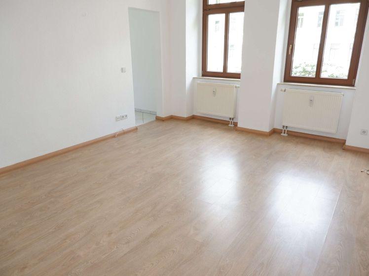 Frei ab dem 1.12.26 - Klein aber fein... Laminat + Bad mit Dusche! - Photo 1