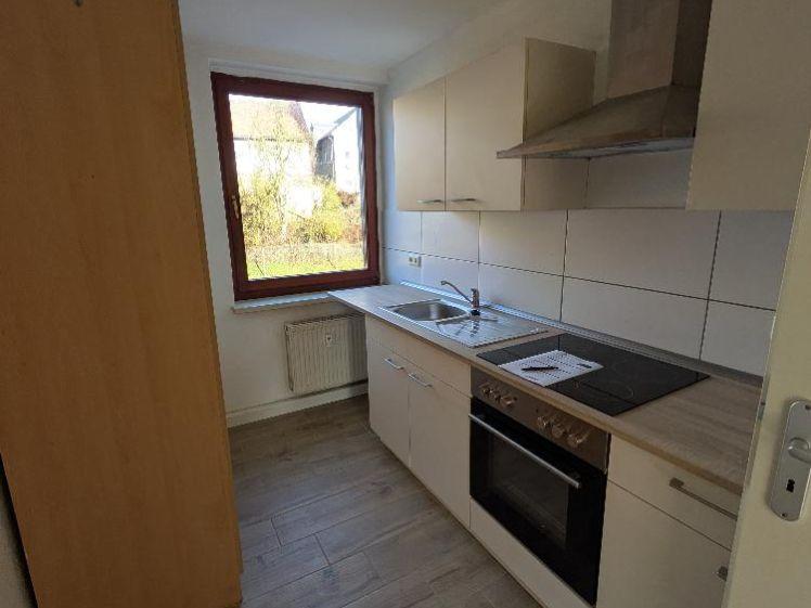 gemütliche 3-Raumwohnung mit Einbauküche in Colditz inkl.Stellplatz - Photo 1