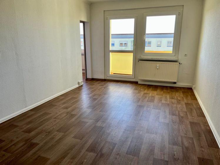 Charmante 3-Raum-Wohnung mit Aufzug - Foto 1