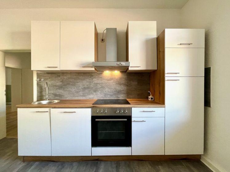 Schicke 2-Zimmer-WE mit Einbauküche und viel Platz! - Foto 1