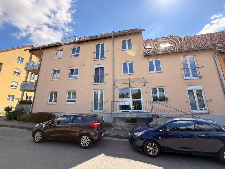 II 2-Raum Wohnung mit Balkon und TG-Stellplatz / sofort frei II - Photo 1
