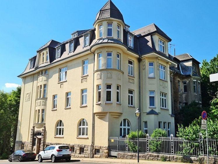 Geräumige 2 -Raum-Wohnung mit Einbauküche - Photo 1