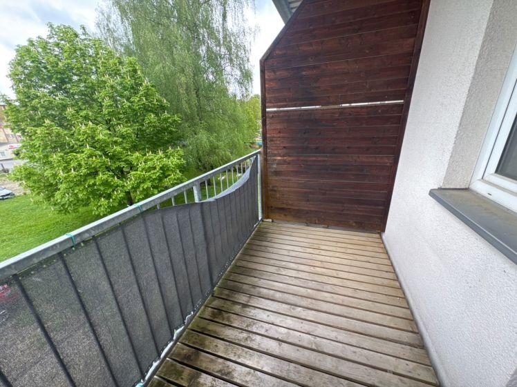 1. OG / Bad mit Wanne + Fenster / komplett zum Innenhof - Photo 1