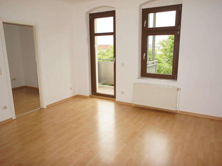 Schloß-Chemnitz - Laminat -offene Küche - sonniger West-Balkon - Foto 1